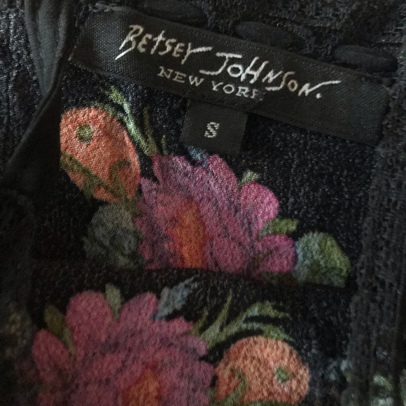 Betsey Johnson Floral camisole - Picture 3 of 3